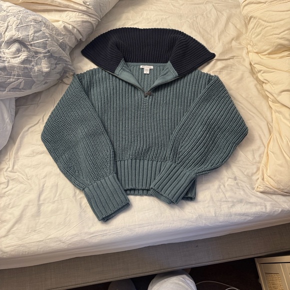 Athleta alder sweater in deep ocean Teal and Navy - Picture 3 of 6